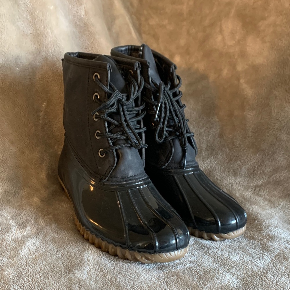 Duckie Boots